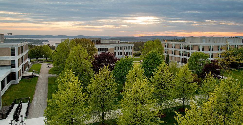 Unb Saint John Summer Hotel Exterior foto